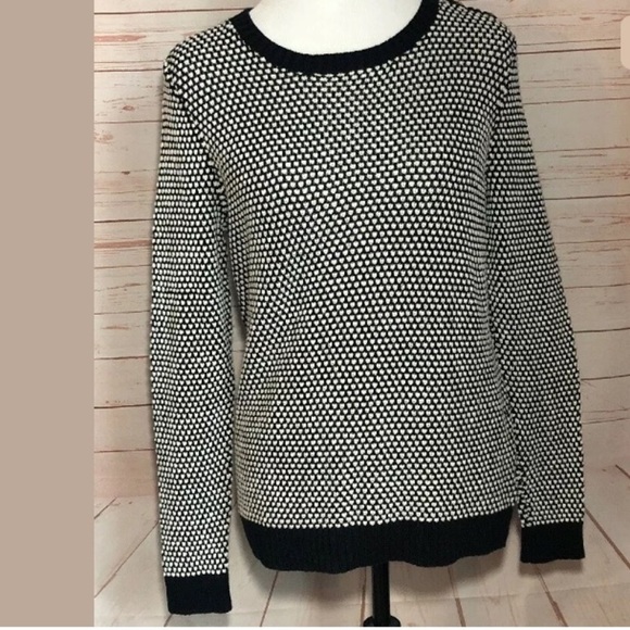 Charter Club Petite Sweater | Large - Picture 2 of 5